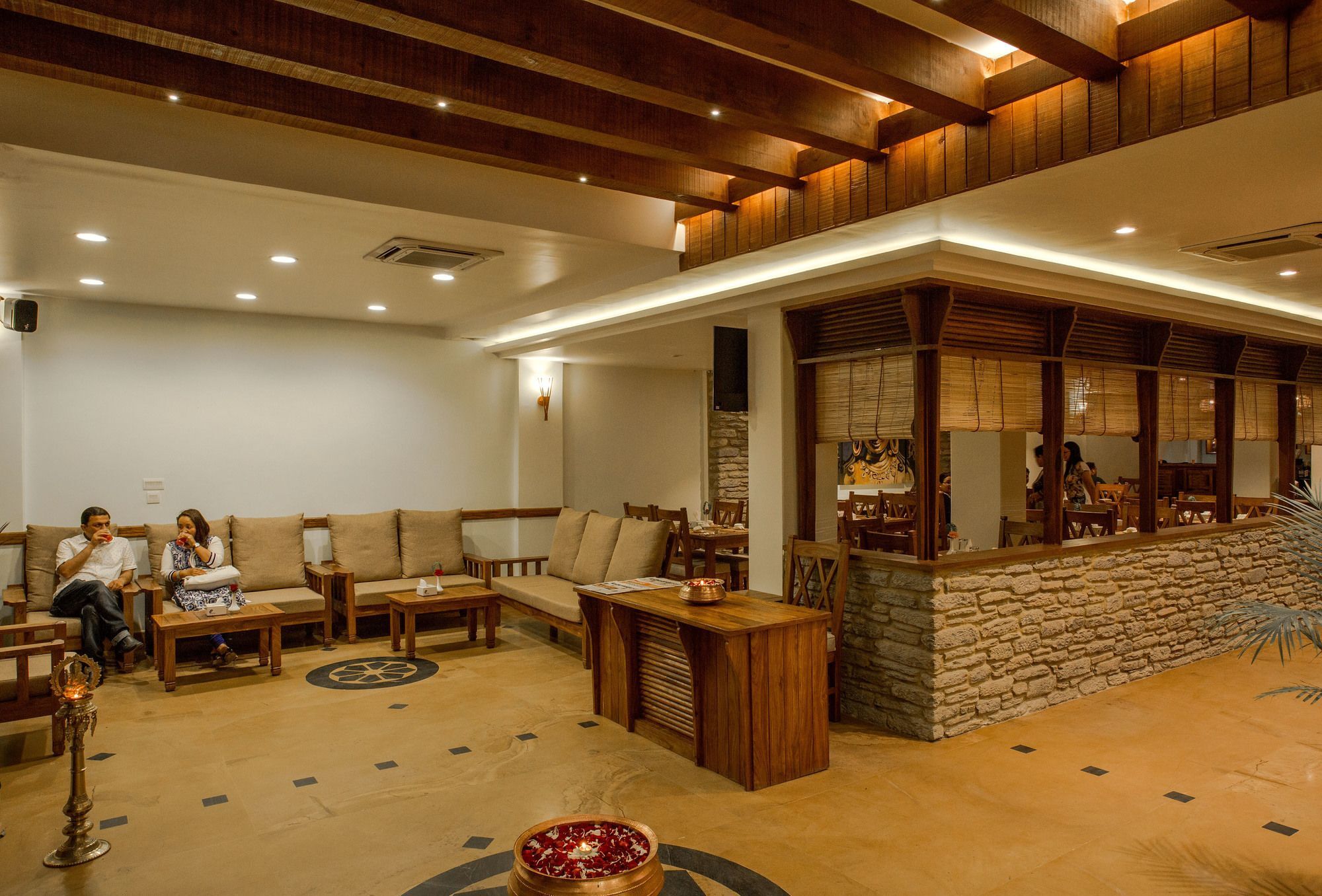 Pokhara Batika Hotel Bagian luar foto